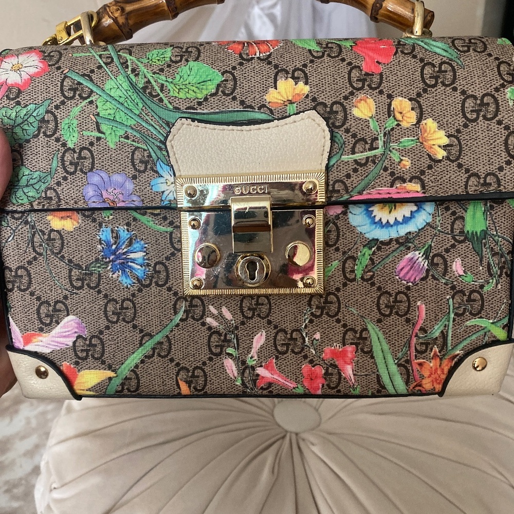 Gucci purse